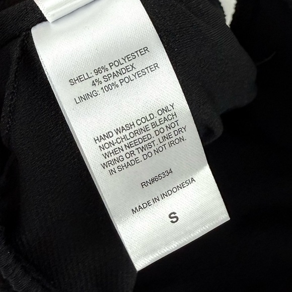 Salt + Cove Bikini Top Juniors Size Small Black Ribbed One Strap Swim NWT - Picture 2 of 8